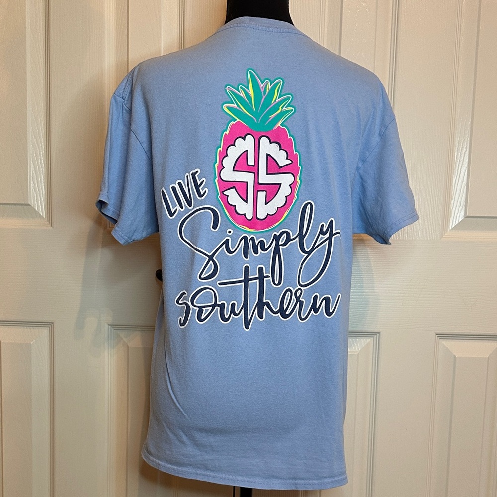 Simply Southern Light Blue Tee with Pineapple Design - Medium